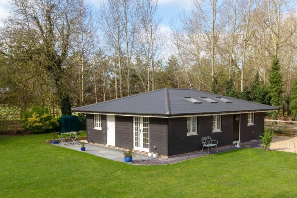 Breckland Cottage - Secluded Country Getaway Hockwold cum Wilton Exterior photo